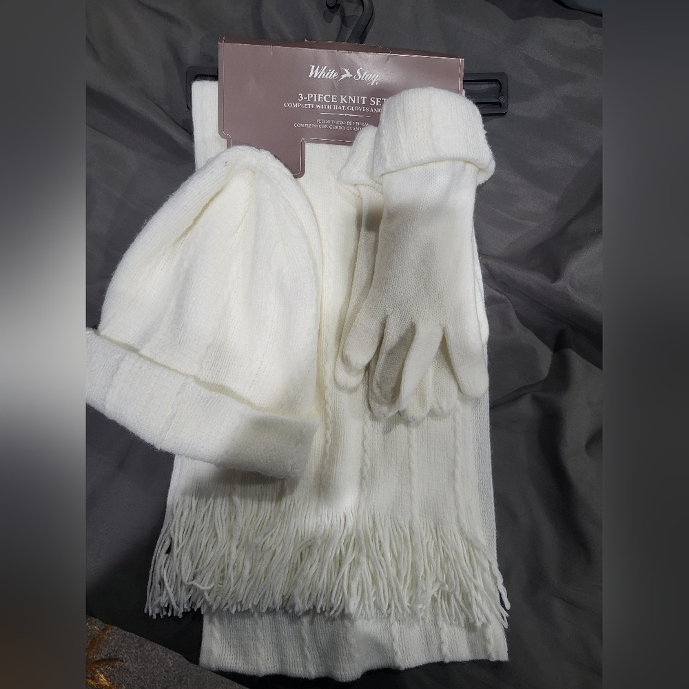 White Stag Ivory Knit Winter Set